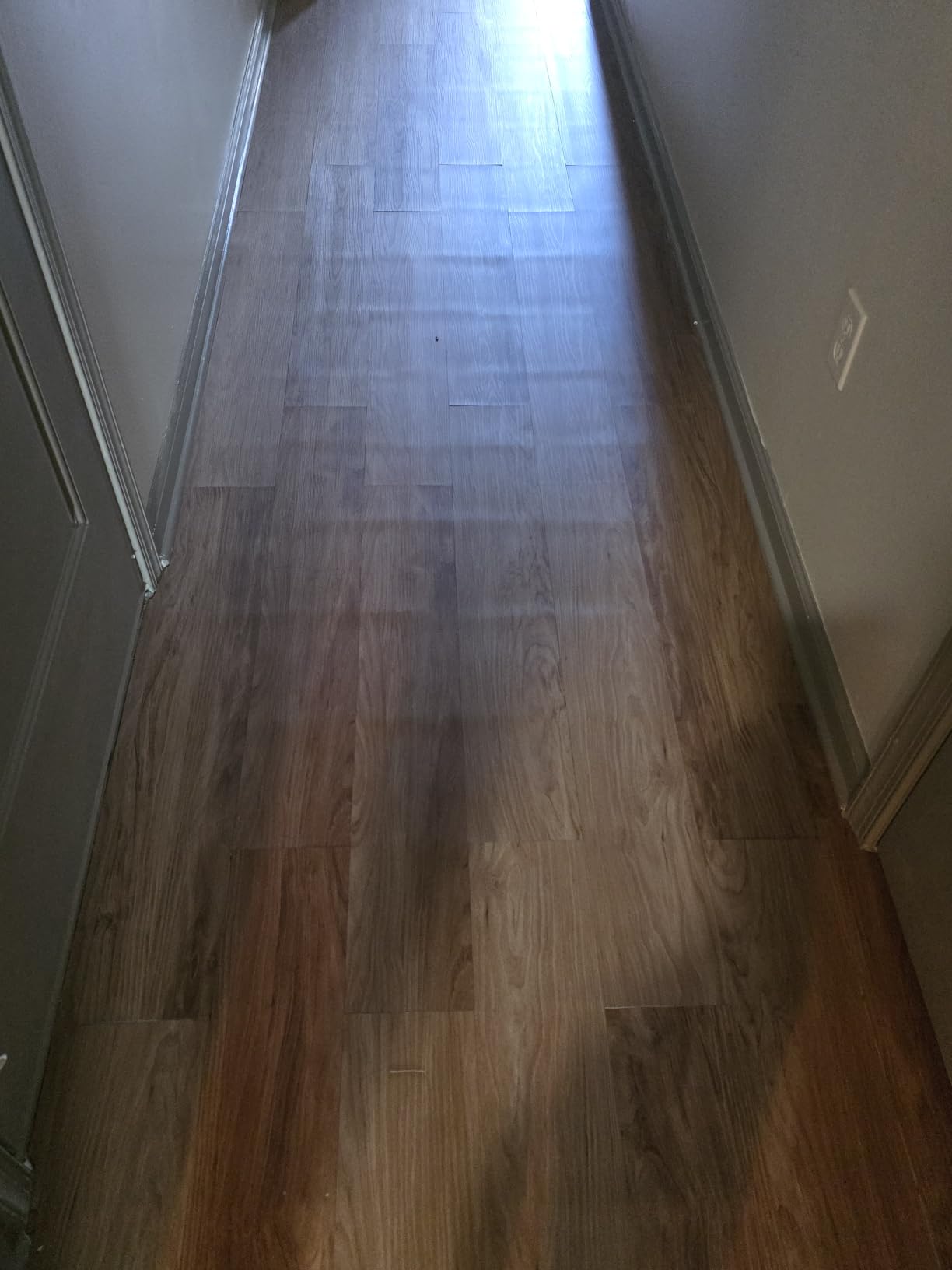 INMOZATA 36 Pack Peel and Stick Floor Tile Waterproof Vinyl Plank Flooring | 54 Sq.Ft, Heat-resistant, Wood Grain Self Adhesive Flooring for DIY Bedroom Living Room Bathroom Kitchen (Warm Maple) customer photo 1