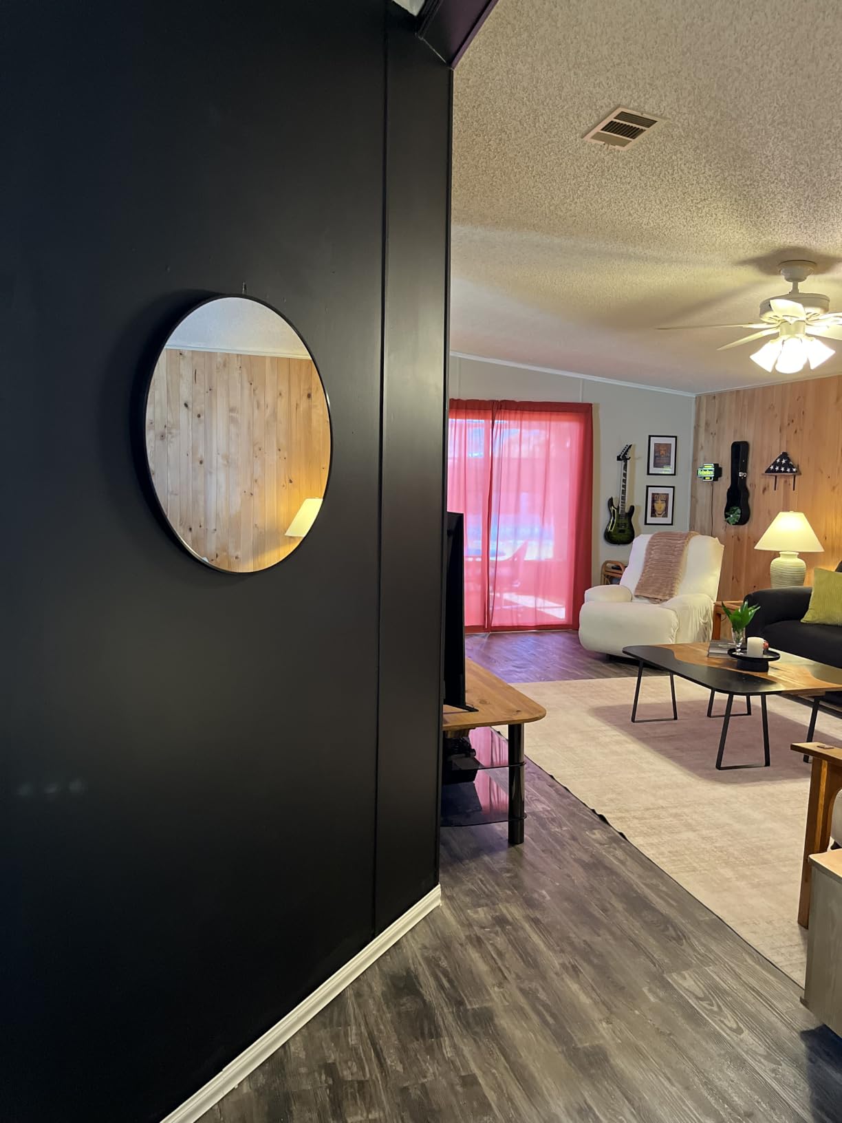 Sweetcrispy 24 Inch Round Wall Mirror, Bathroom Mirror for Over Sink | Tempered Glass, Anti-Fog & Waterproof Round Mirrors for Bathroom, Entryway, Bedroom, Shatterproof Design, Black customer photo 2
