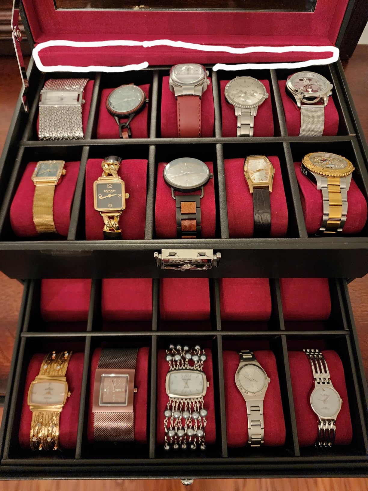 SONGMICS 20-Slot Watch Box, 2 Layers, Glass Lid, Lockable | Watch Case, Display Case, Tan, BRIDIE Collection UJWB020KZ02S customer photo 2