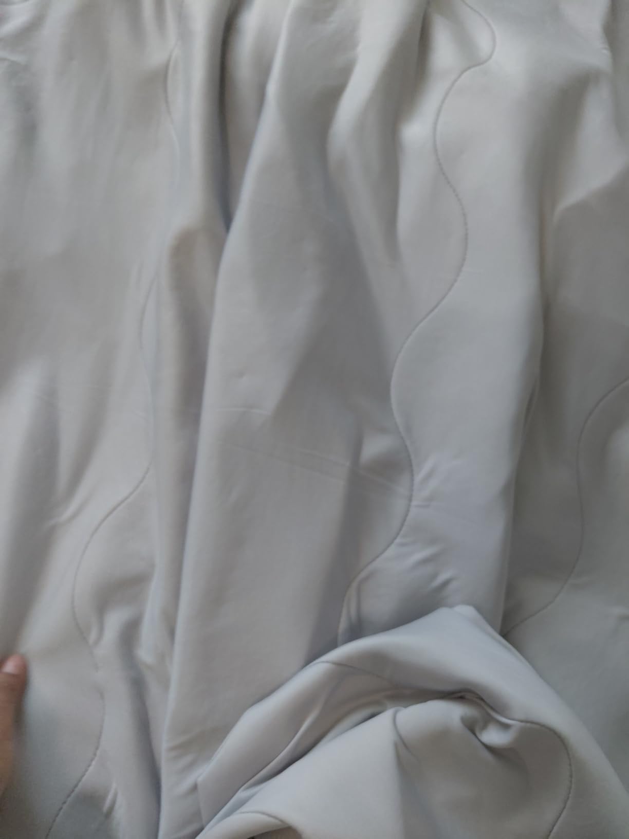 jiaao 30-Second Cooling Comforter Queen, Summer Blanket for Hot Sleeper | Below Zero Cooling Comforter Q-Max 0.55, Lightweight Cooling Blanket, Silky-Soft 5X Breathable for Night Sweats 90