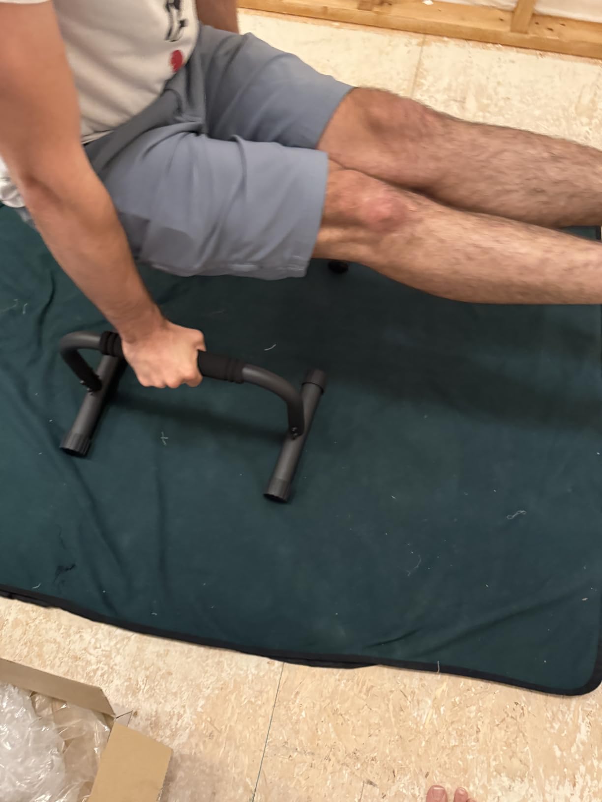 Push Up Bars, Adjustable 10-12.5 Inch Parallettes Bars | For Calisthenics, Heavy Duty 880 LBS Parallel Dip Bars, Foam Handles & Non-Slip Rubber Feet, No Wobble Handstand L-Sit Stands customer photo 2