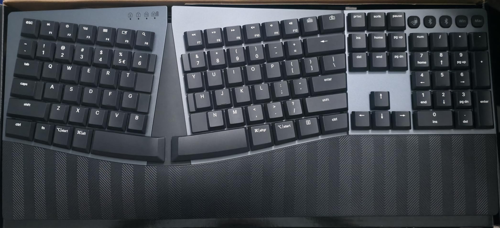Perixx PERIBOARD-735RD Wireless Ergonomic Mechanical Keyboard - Low-Profile Red Linear Switches customer photo 2
