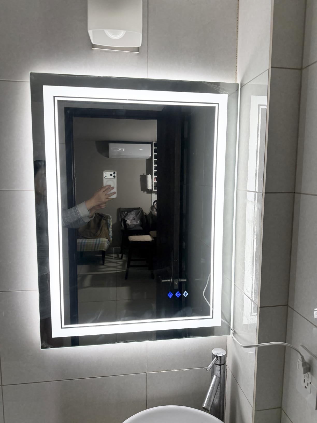LED Bathroom Mirror, 24x32 Inch Vanity Mirror with Lights customer photo 1