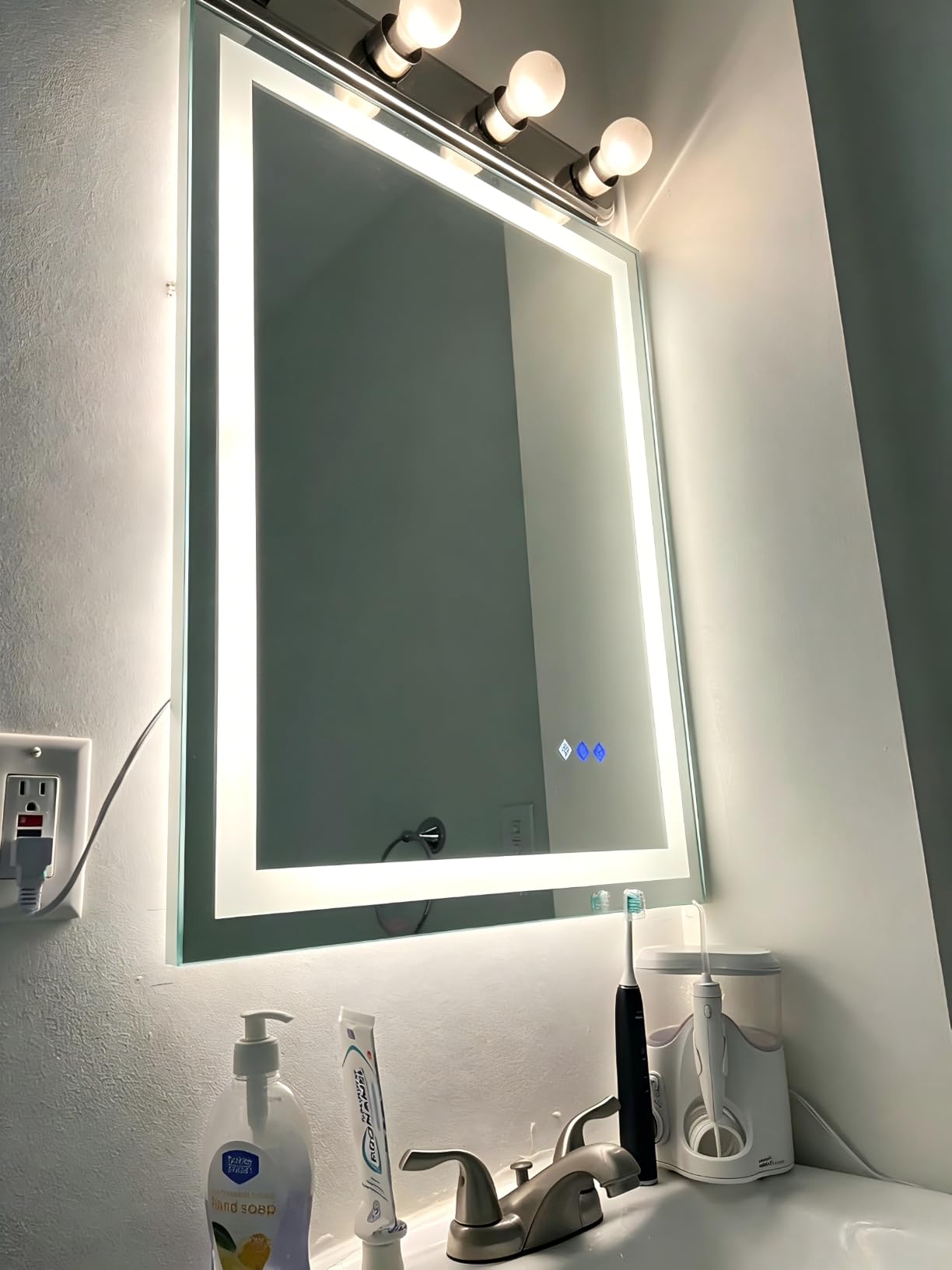 LED Bathroom Mirror, 24x32 Inch Vanity Mirror with Lights customer photo 2