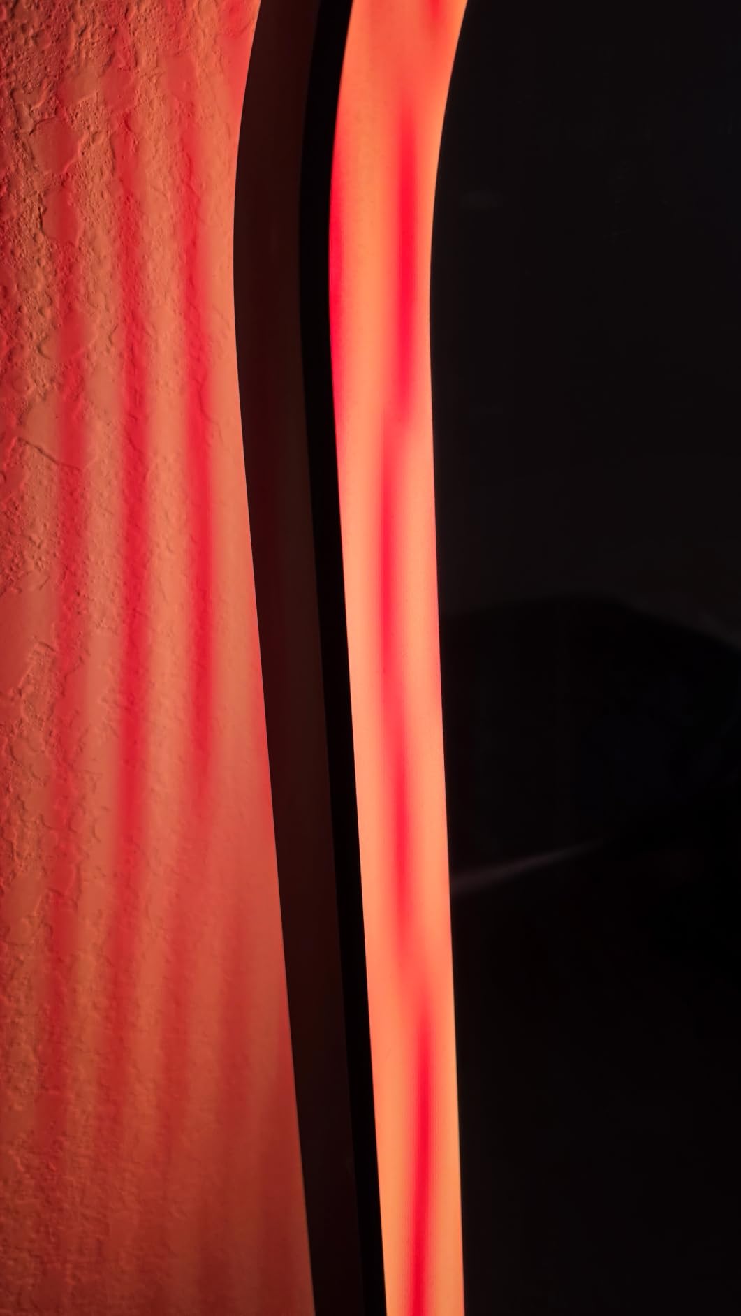 LIFX Smart LED Mirror - Matter, Color Changing, Anti-Fog, Dimmable | 1500K - 9000K, Front & Backlit, 2.4GHz Wifi, Works with Alexa, Apple Home, Plug-In or Hardwired, App Control customer photo 1