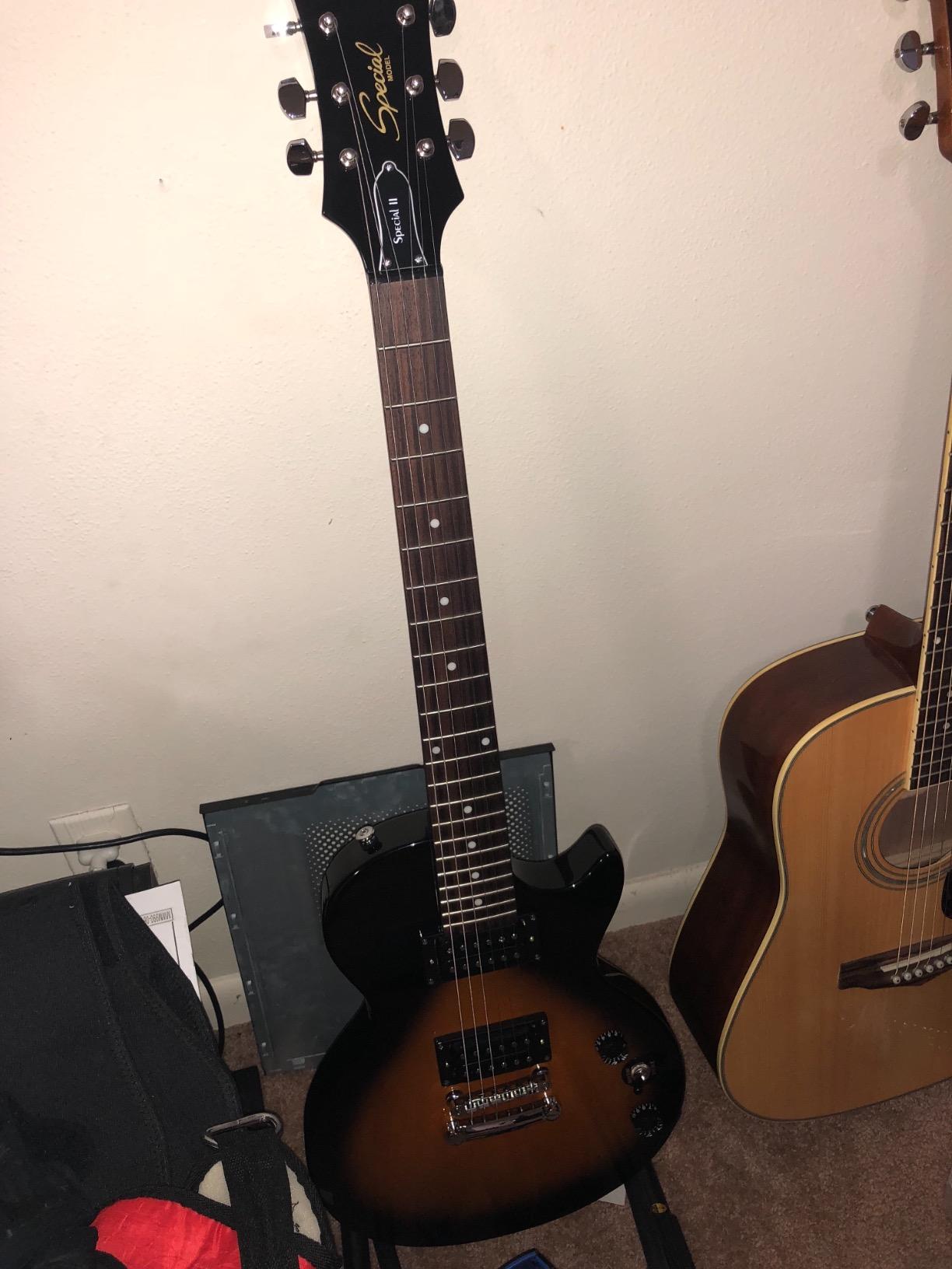 Epiphone Les Paul Special-II E1 Electric Guitar, Heritage Cherry Sunburst customer photo 1