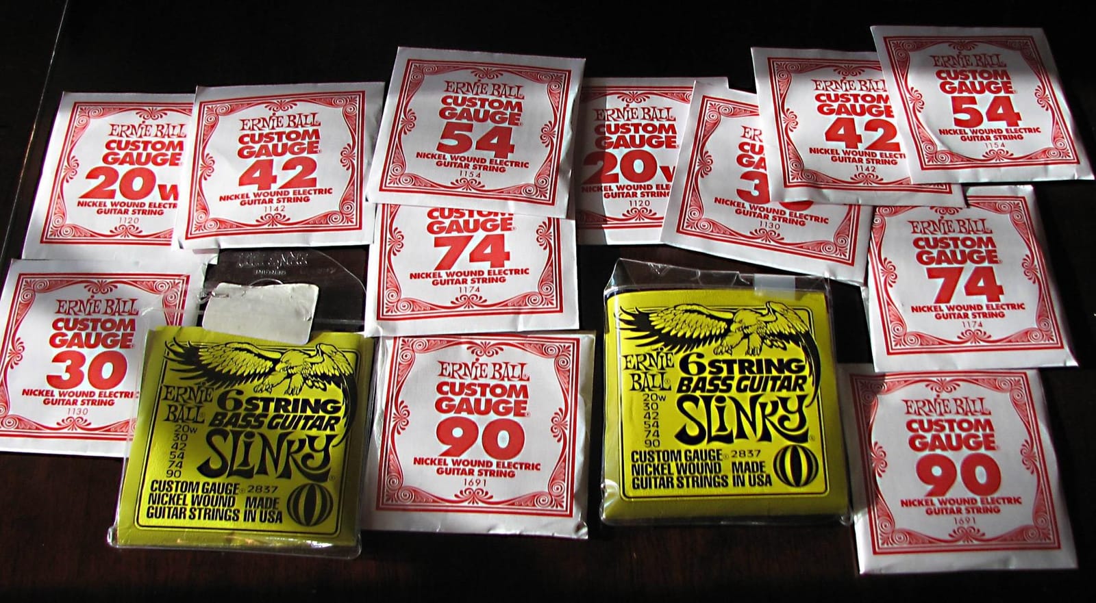 Ernie Ball 6-String Short Scale Bass Slinky Nickel Wound Electric Guitar Strings, 20w-90 Gauge (P02837) customer photo 1