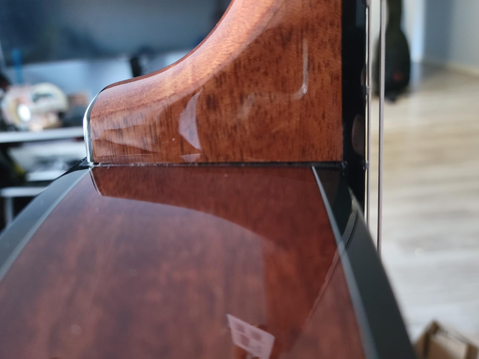 Ibanez 6-String Classical Guitar, Right, Natural | Thinline cutaway with spruce top and okoume neck for classical performance, recording and practice customer photo 2