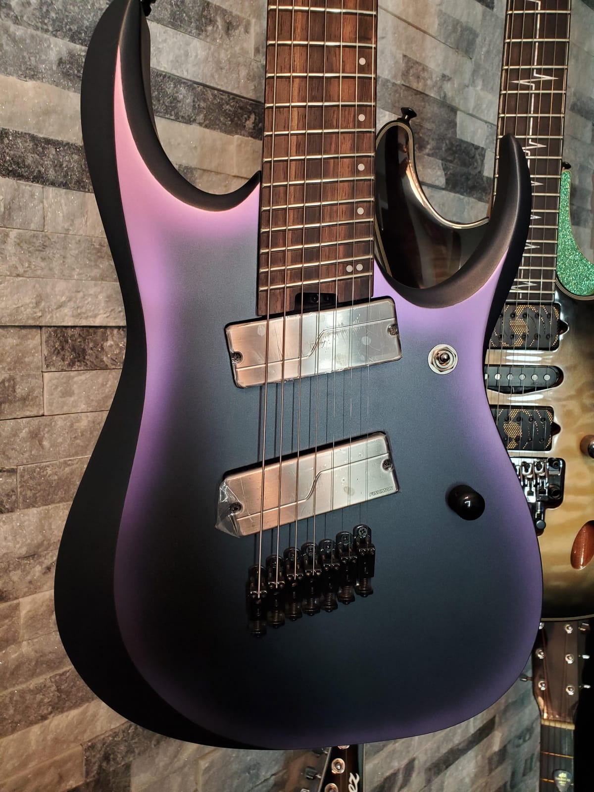 Ernie Ball 7-String Regular Slinky Nickel Wound Electric Guitar Strings, 10-56 Gauge (P02621) customer photo 1
