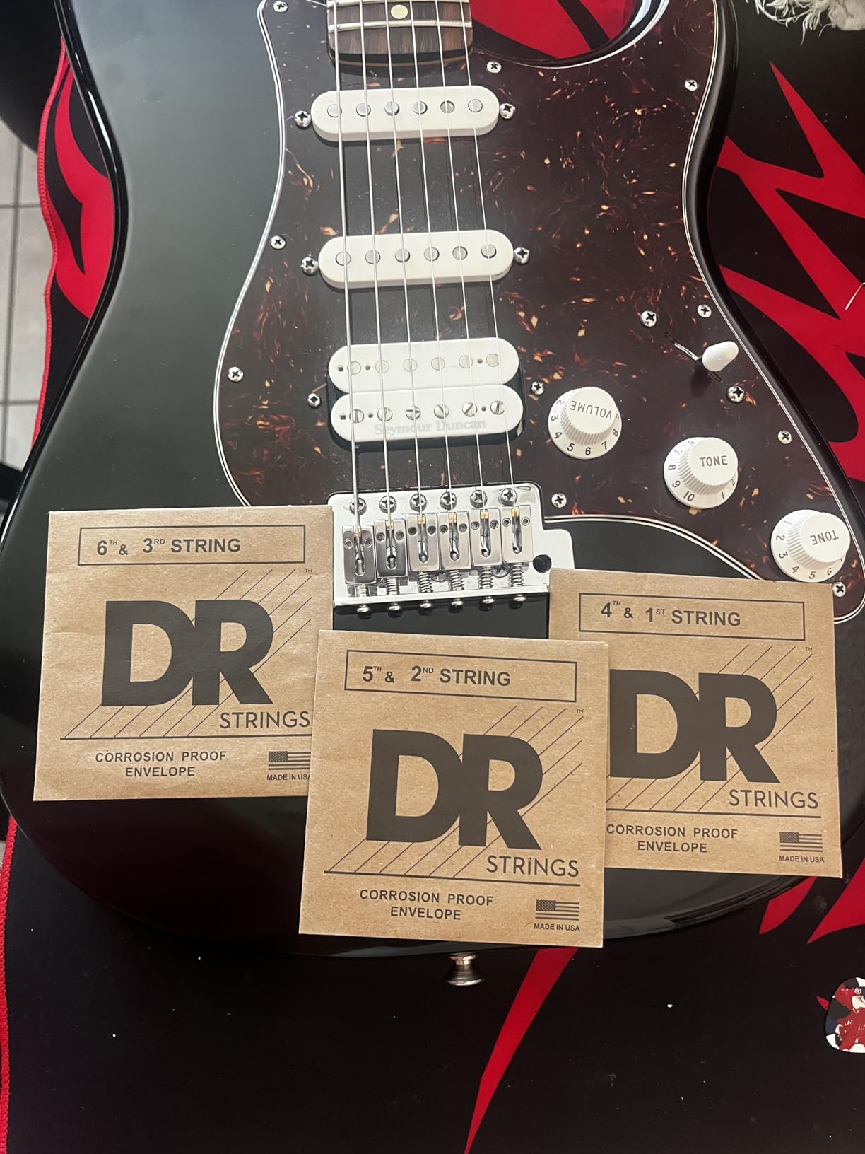 DR Strings PURE BLUES Pure Nickel Electric Guitar Strings (10-46) - Medium customer photo 1