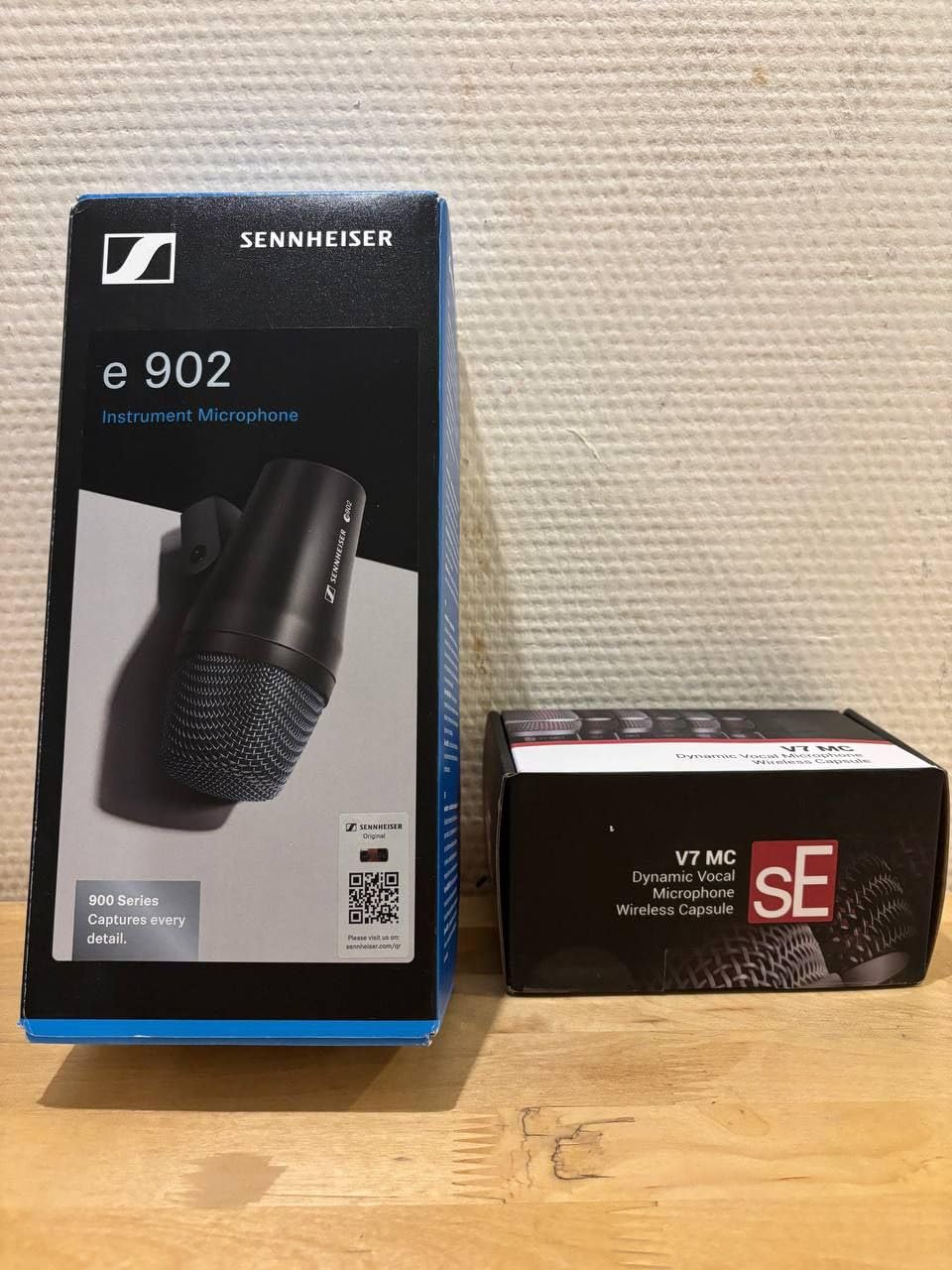 Sennheiser e902 Cardioid Dynamic Mic for Kick Drum, Black customer photo 1