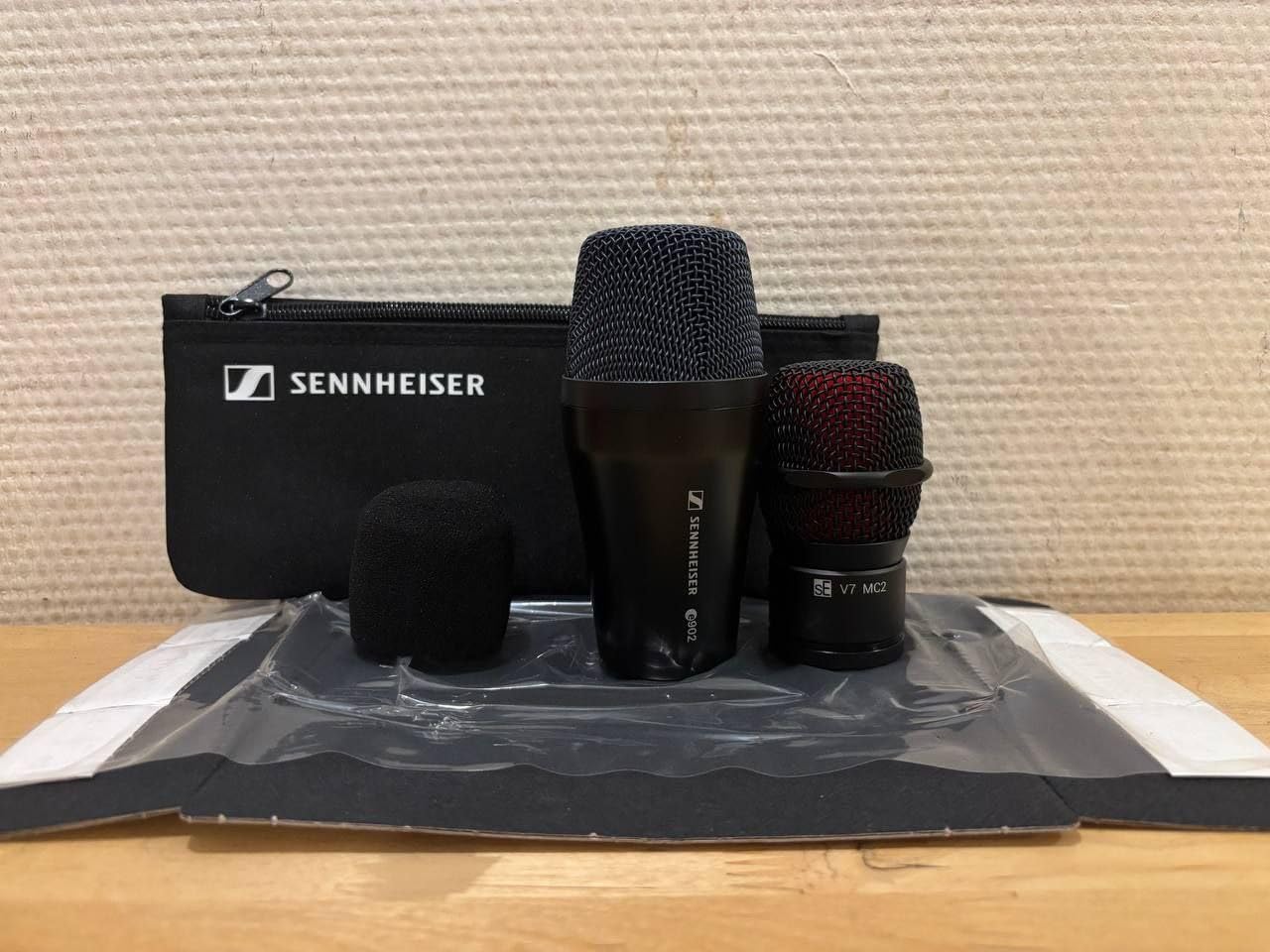 Sennheiser e902 Cardioid Dynamic Mic for Kick Drum, Black customer photo 2
