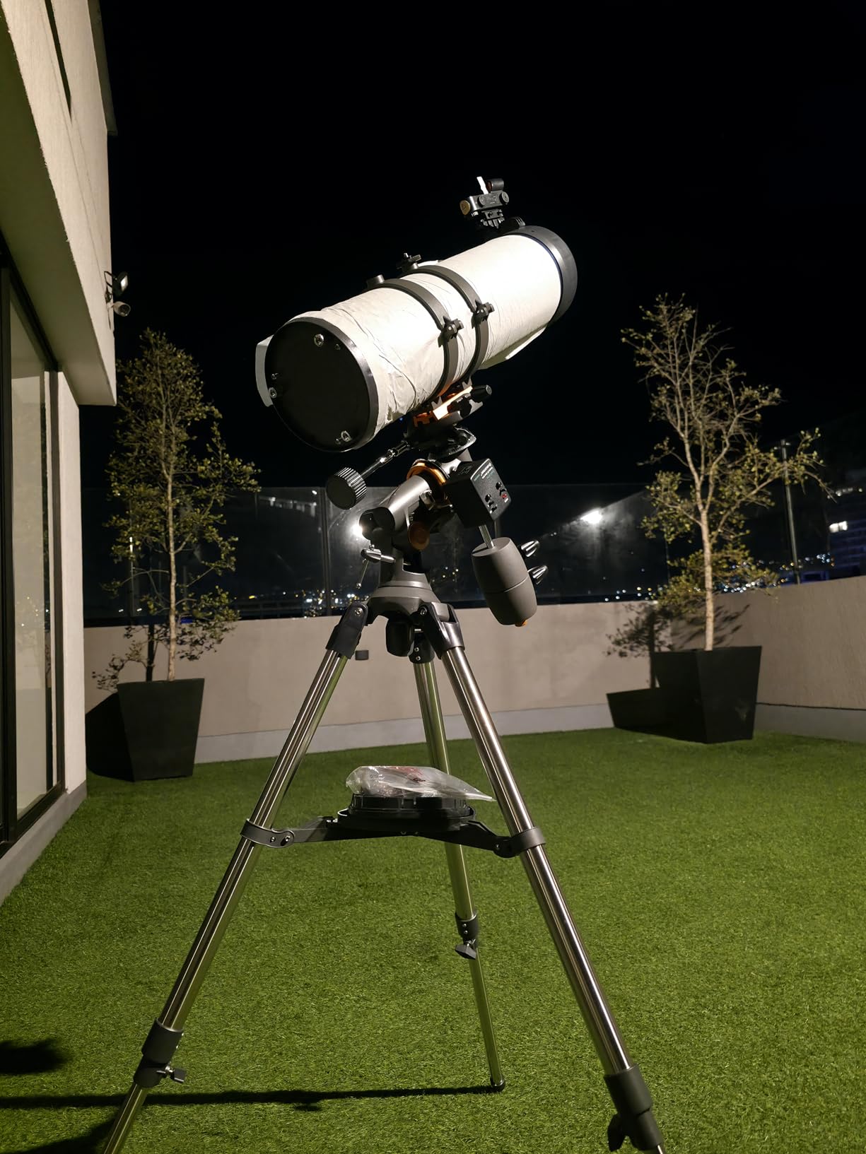 Celestron AstroMaster 130EQ-MD Telescope with Motorized Tracking customer photo 1