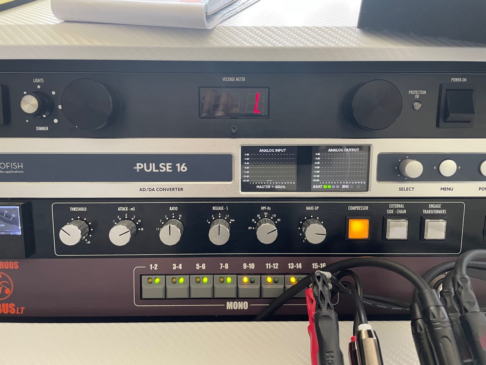 Furman M-8Dx Merit Series Power Conditioning, 15 Amp, 9 Outlets with Wall Wart Spacing, Pullout Lights, Digital Voltmeter customer photo 2