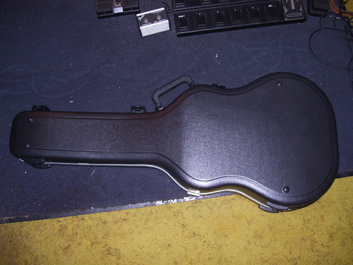 SKB 1SKB-000 Size Acoustic Shaped Hardshell - TSA Latch, Over-Molded Handle customer photo 1