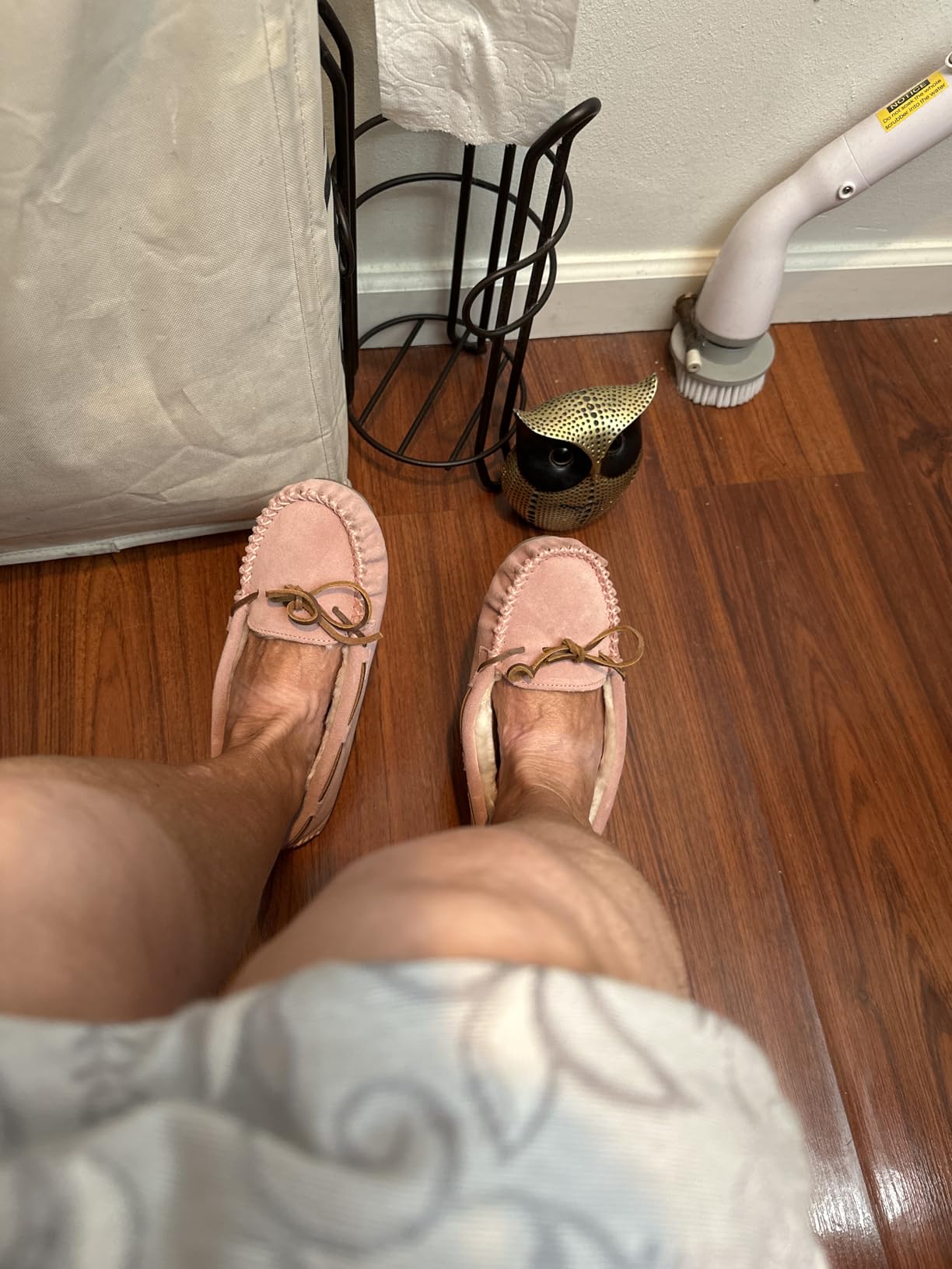 Minnetonka Women's Cally Moccasin Slipper customer photo 2