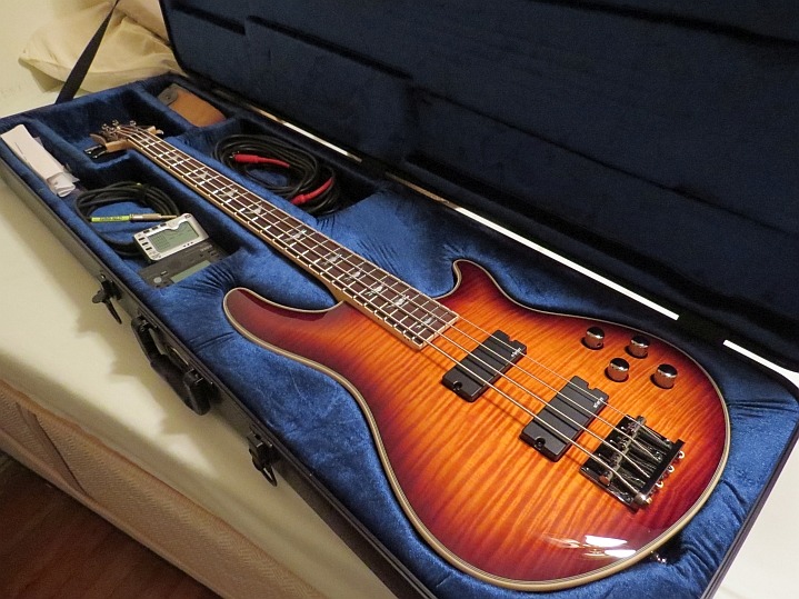 Schecter Omen Extreme-4 Bass Guitar - Black Cherry customer photo 1