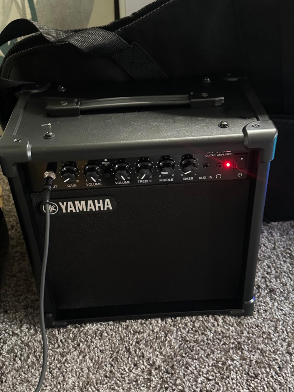 Yamaha GigMaker EG Electric Guitar Pack with Amplifier, Gig Bag, Tuner, Cable, Strap and Picks - Metallic Blue customer photo 1