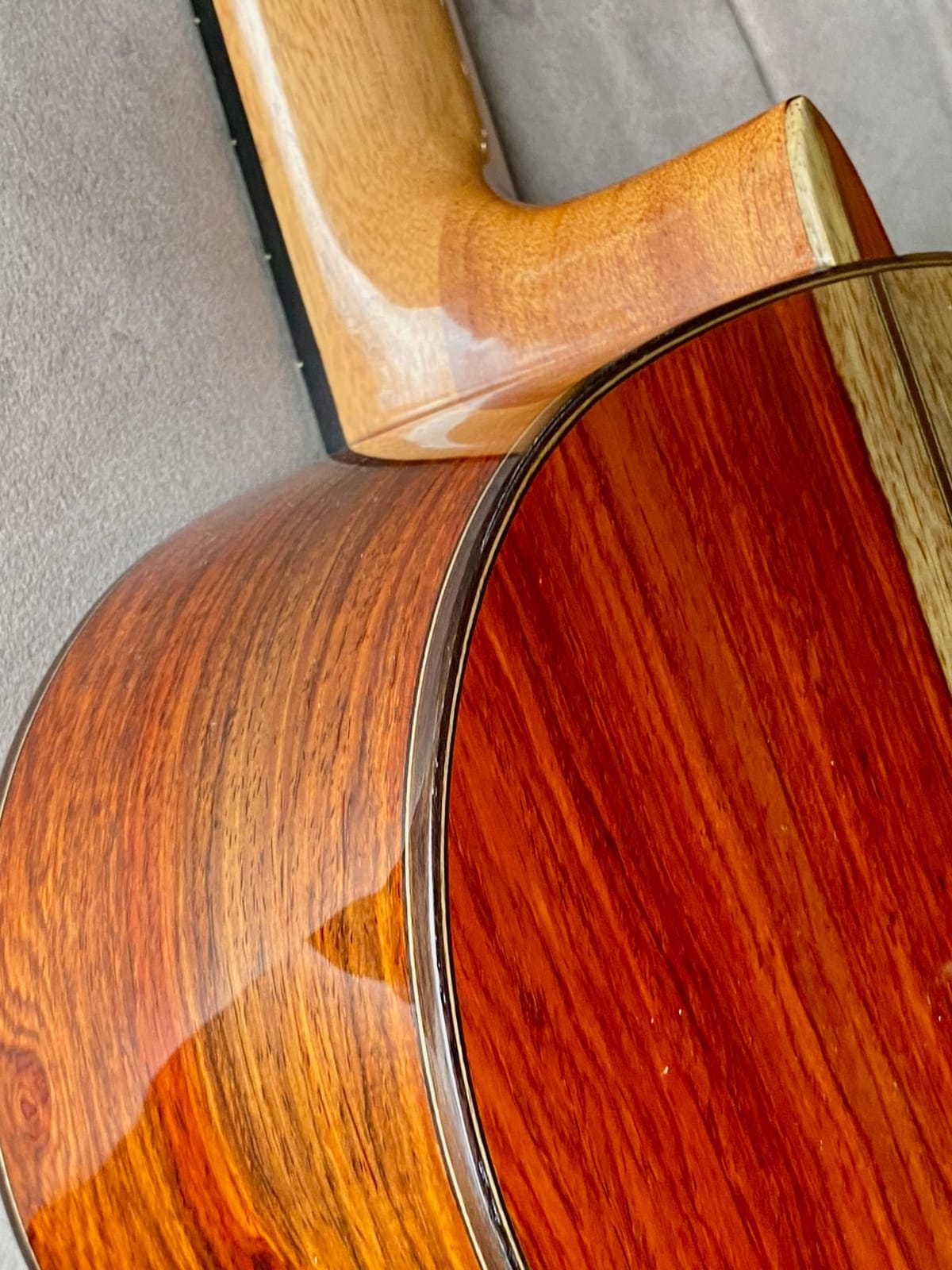 Kremona Solea - All-Solid Classical Guitar - Handmade in Europe - Deluxe Hardshell Case Included customer photo 1