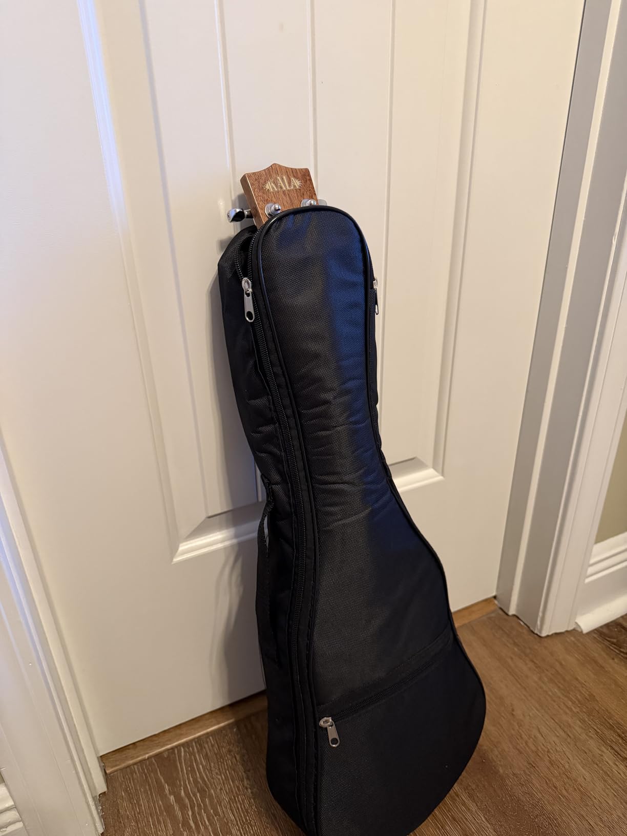 Kala KA-15S Satin Mahogany Soprano Ukulele Bundle with Gig Bag, Tuner, Strap, Austin Bazaar Instructional DVD, and Polishing Cloth customer photo 2