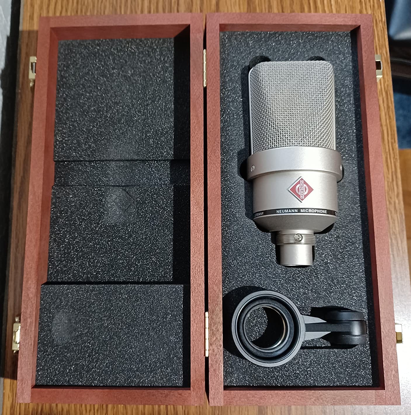 Neumann TLM 103 Large-Diaphragm Condenser Microphone - Nickel customer photo 1