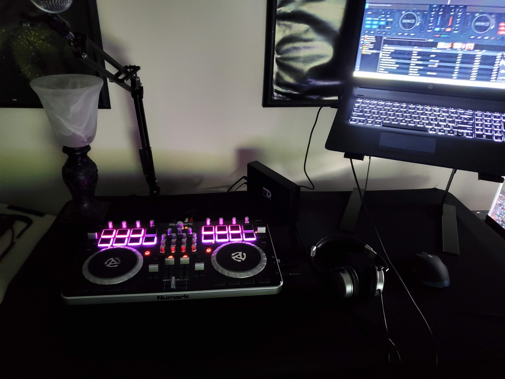 Numark Mixtrack Quad Four Deck USB DJ Controller with Integrated Audio Interface and Trigger Pads | 4-Deck Mixing Controller for Serato DJ Intro customer photo 1