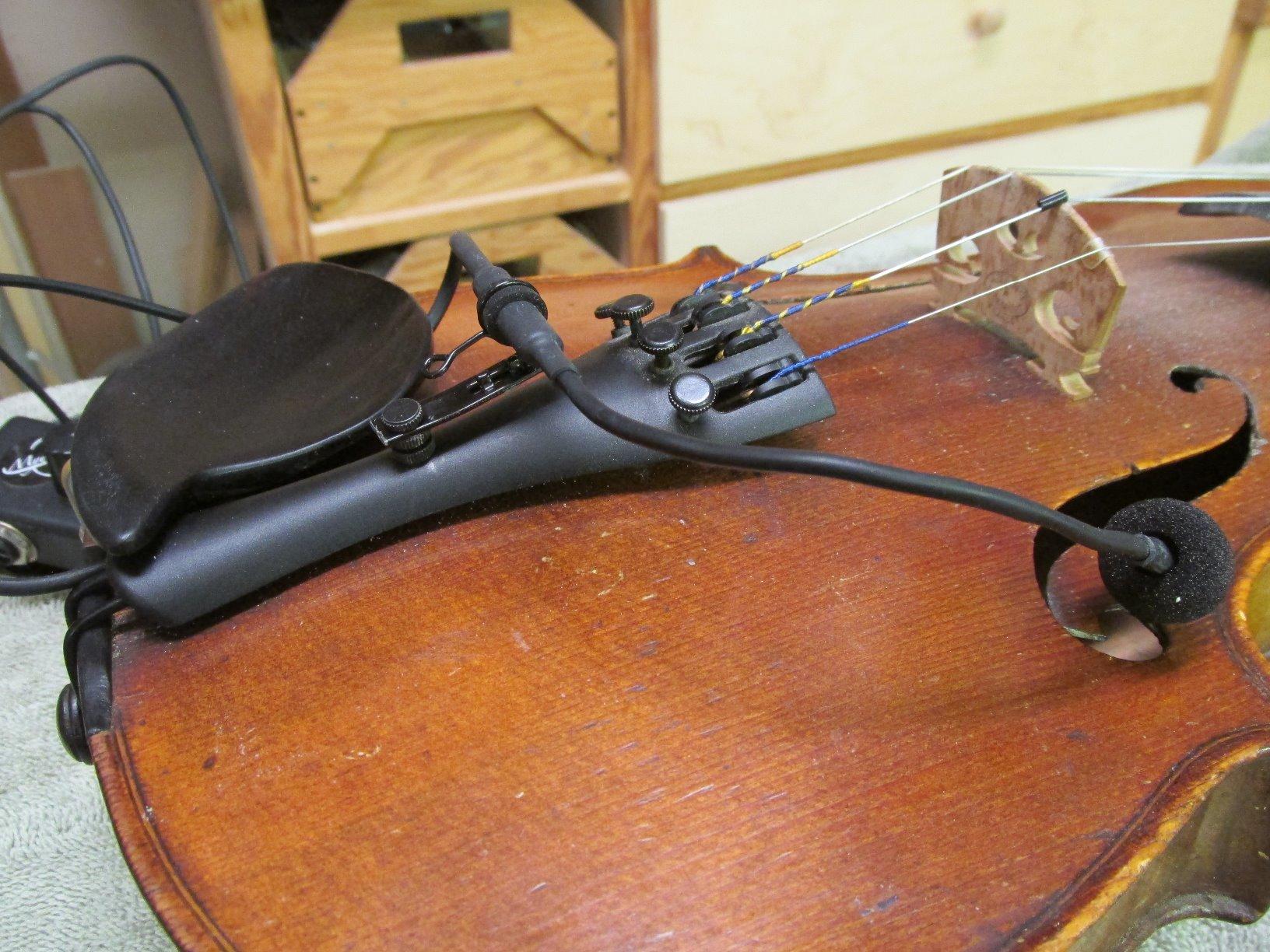 The Feather Violin Pickup with Flexible Micro-Gooseneck by Myers Pickups customer photo 2