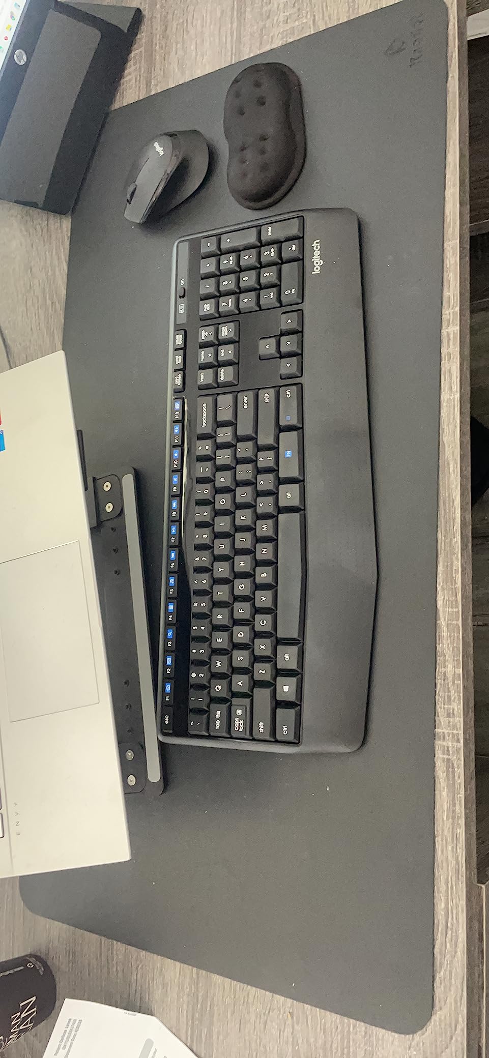 Logitech MK345 Full Size Wireless Keyboard and Mouse Combo - Black customer photo 2