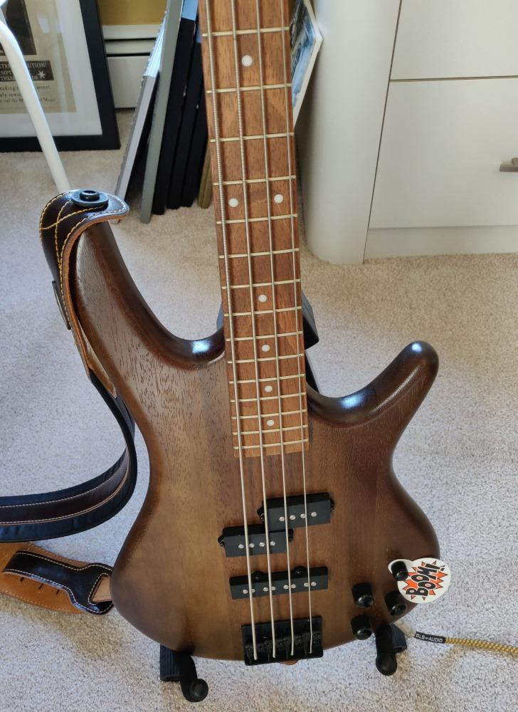 Ibanez Gio GSR200 Bass Guitar, Weathered Black customer photo 2