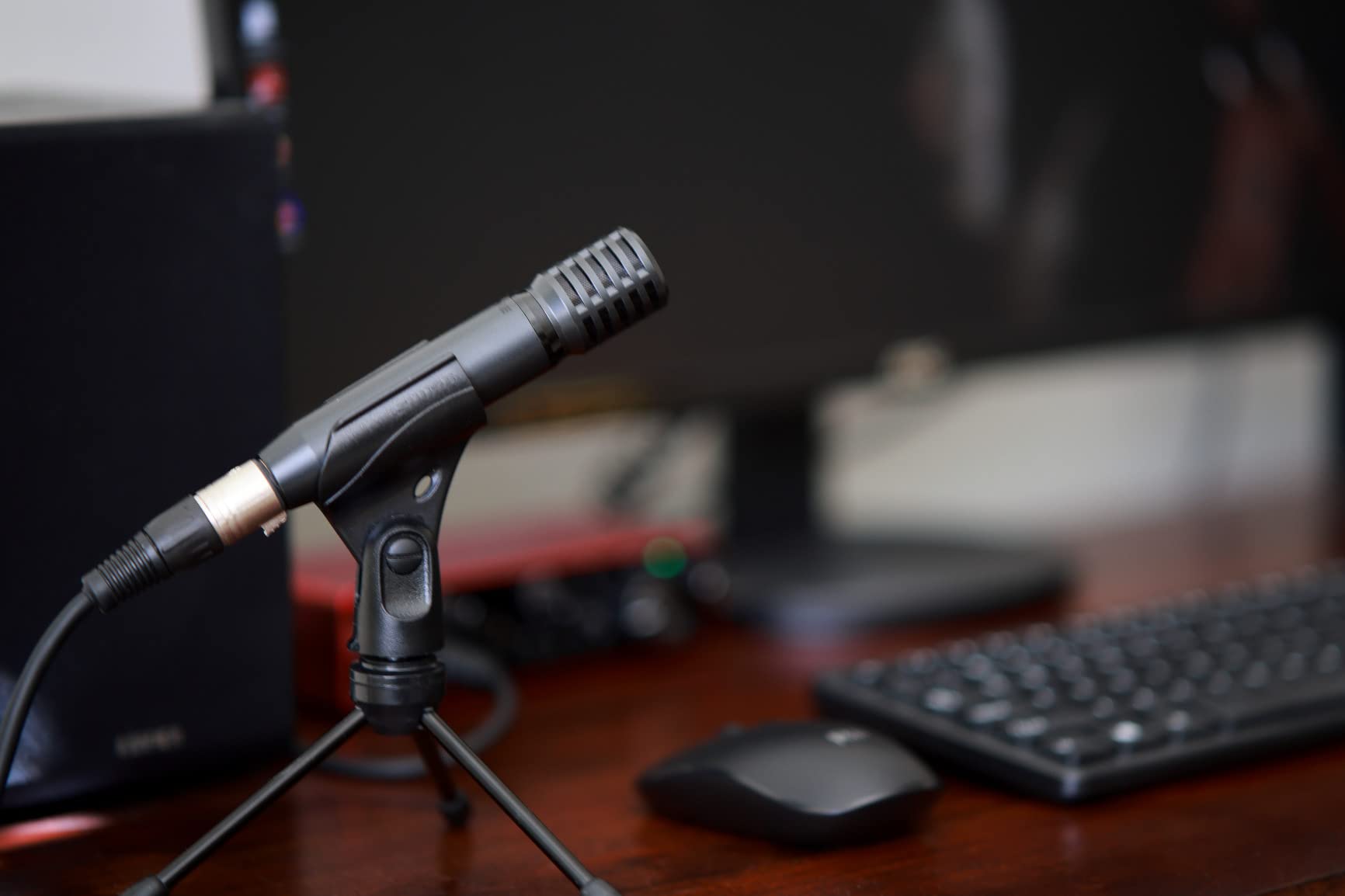 Shure PGA81 Condenser Instrument Microphone with Cardioid Pick-up Pattern customer photo 1