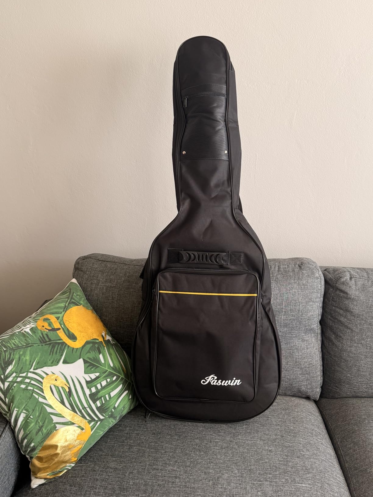 41 Inches Guitar Bag Dual Adjustable Shoulder Strap Acoustic Guitar Case Gig Bag, Waterproof Oxford Cloth 0.3 Inch Thicken Sponge Pad, Black customer photo 1