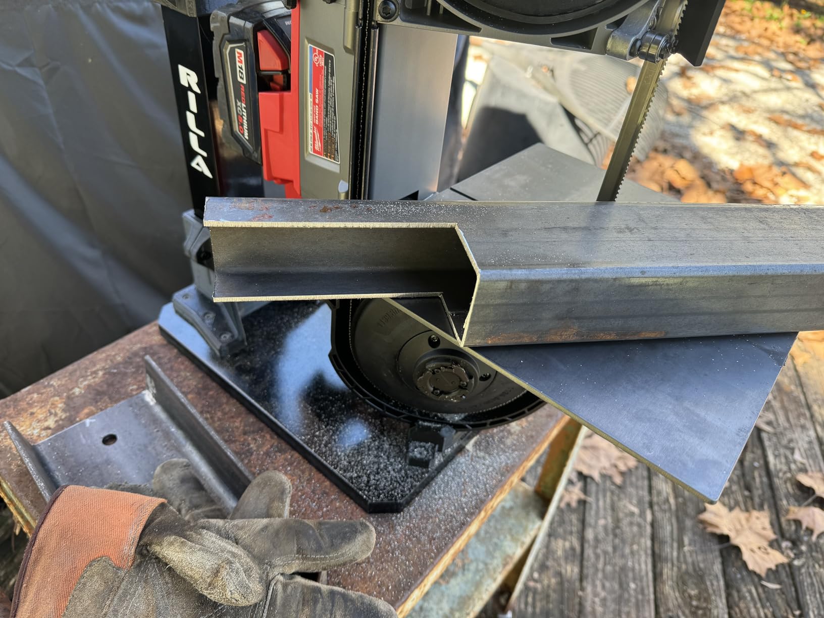 Milwaukee 2729-20 M18 FUEL Cordless Lithium-Ion Deep Cut Band Saw (Tool Only) customer photo 2