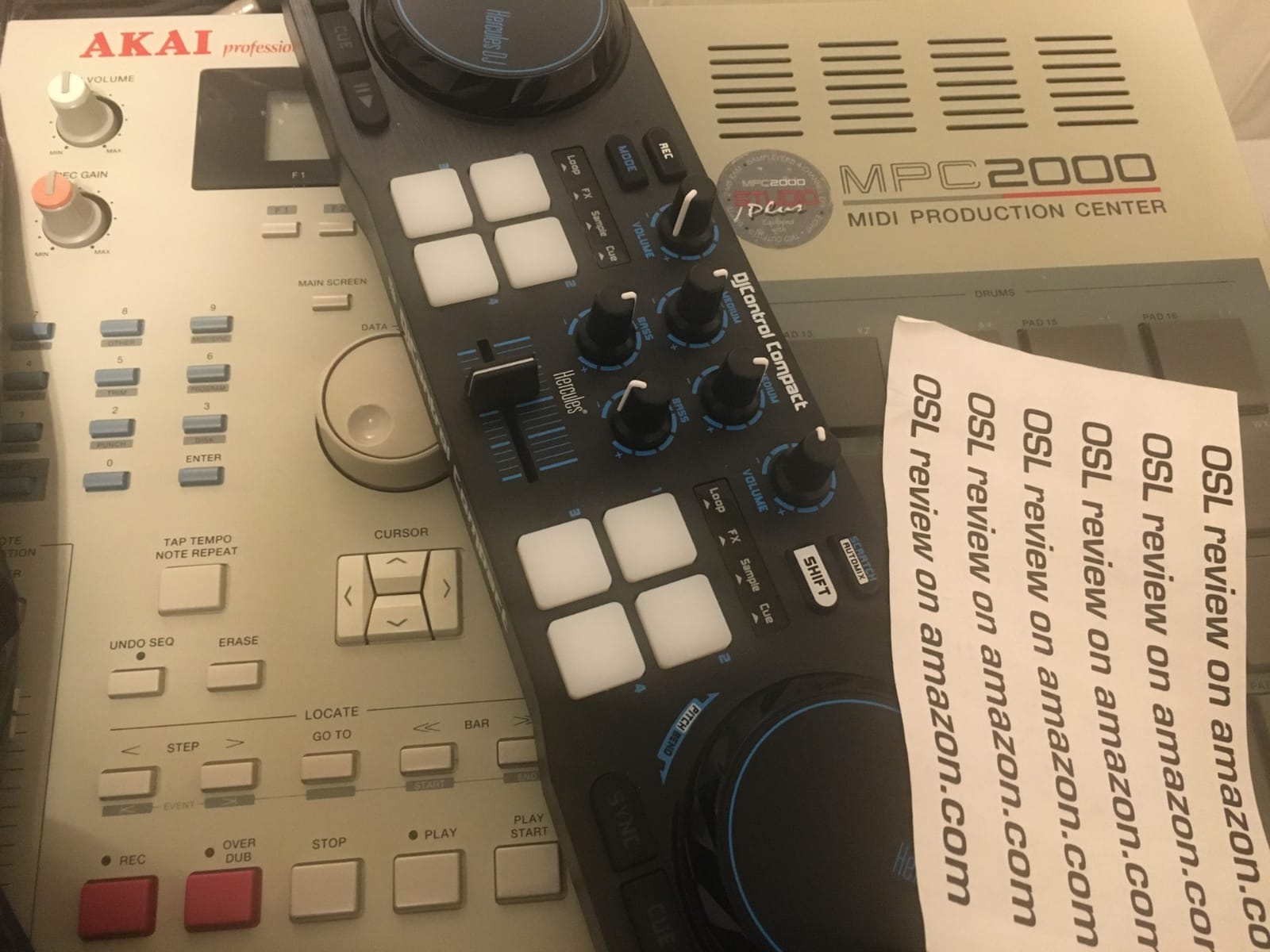 Hercules DJ DJControl Compact | Pocket-Sized USB DJ Controller with 2 Decks, 4 Pads, and Built-In Audio Interface for Beginners and Mobile DJs customer photo 2