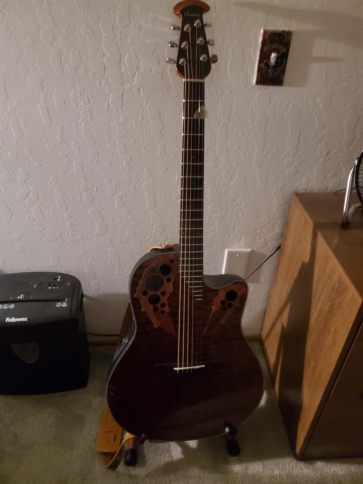 Ovation Celebrity Elite Plus Quilted Maple Top Acoustic-Electric Guitar, Tiger Eye customer photo 2