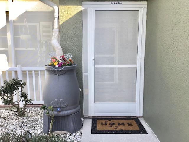 Good Ideas Rain Wizard Urn Shaped Water Collection Barrel, 50 Gallon customer photo 2