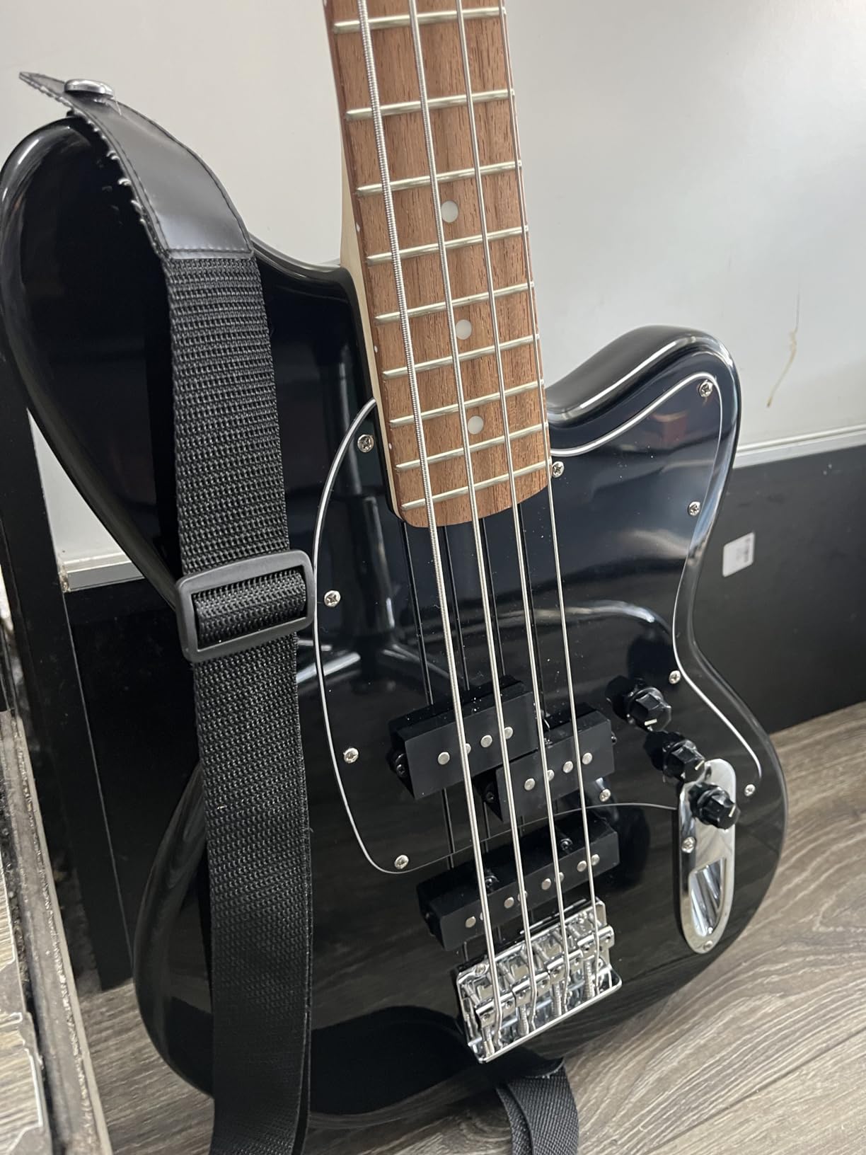 Ibanez TMB30 Talman Standard - Ivory customer photo 2