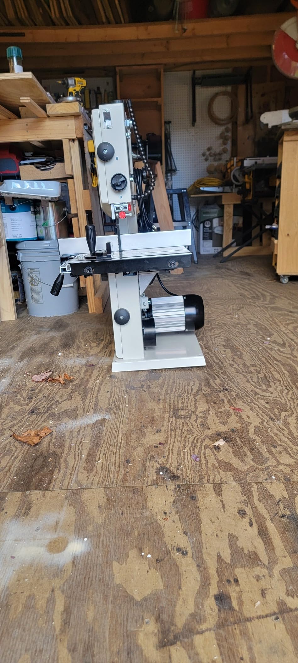 JET 10-Inch Woodworking Band Saw with Stand, 1/2 HP, 115V 1Ph (JWB-10) customer photo 2