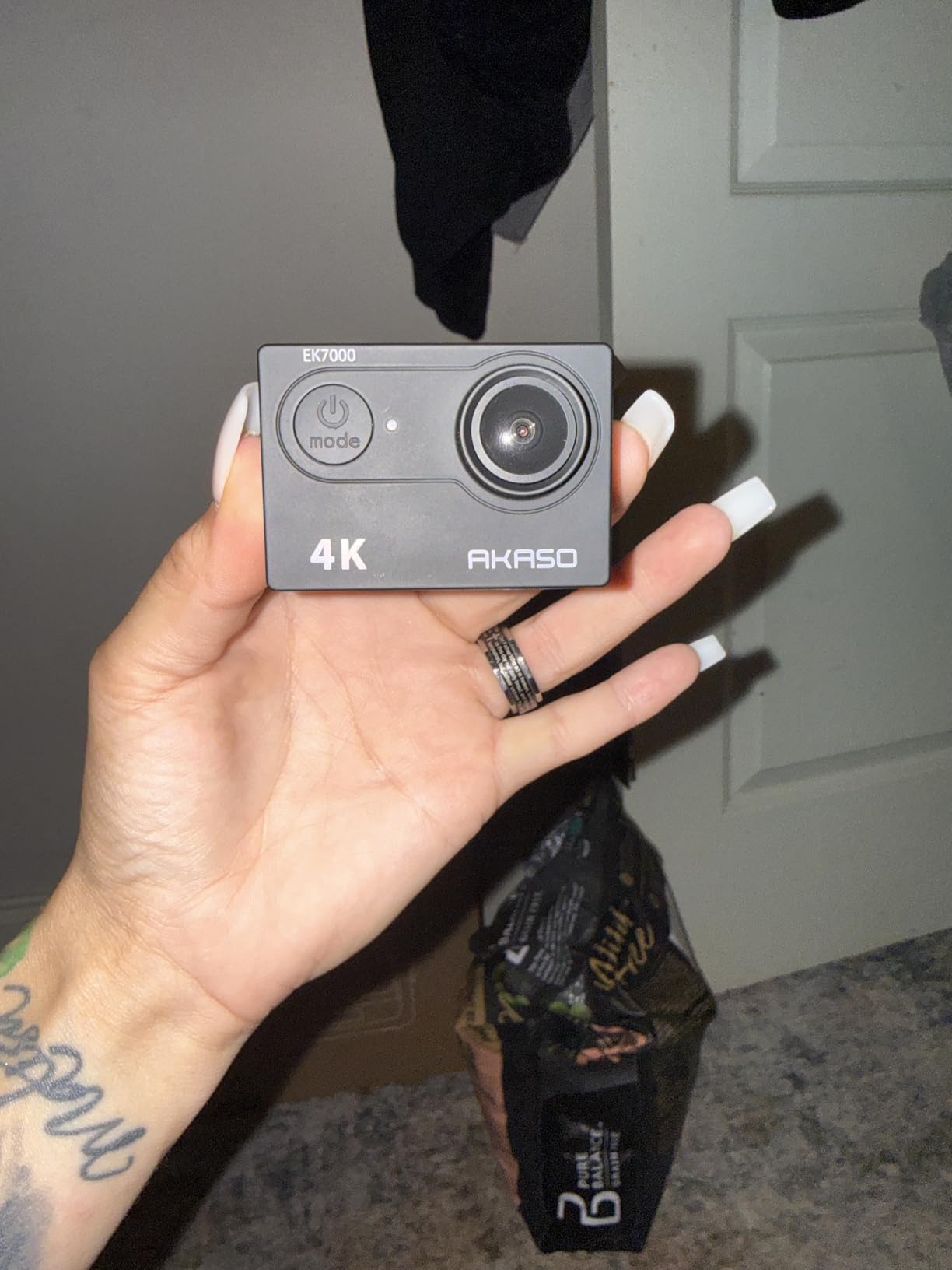AKASO EK7000 4K30FPS 20MP WiFi Action Camera with EIS Ultra HD 131FT Waterproof Underwater Camera Remote Control 4X Zoom Support External Microphone customer photo 2