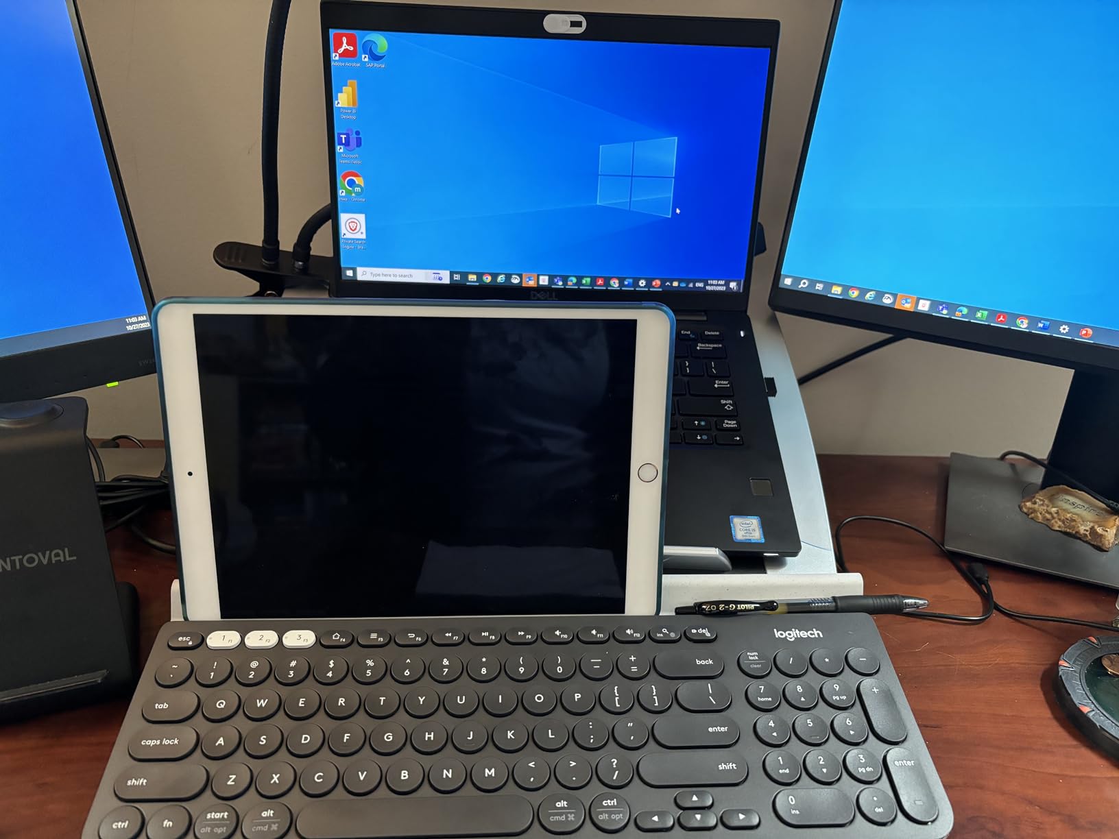 Logitech K780 Multi-Device Wireless Keyboard with Built-in Cradle, Speckles customer photo 1
