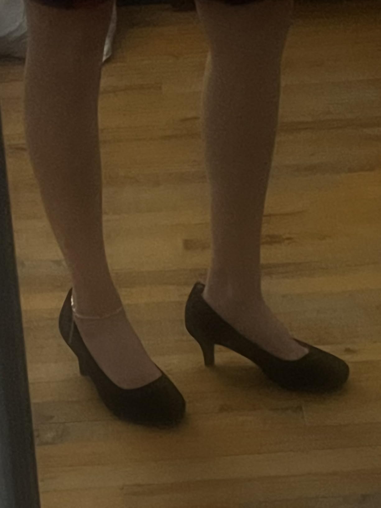 DREAM PAIRS Women's Comfortable Kitten Heels Pumps customer photo 2