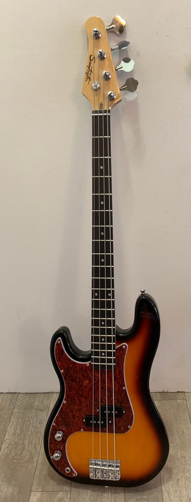 Sawtooth EP Series Alder Wood Electric Bass Guitar (Sunburst Alder Left-Handed) customer photo 1