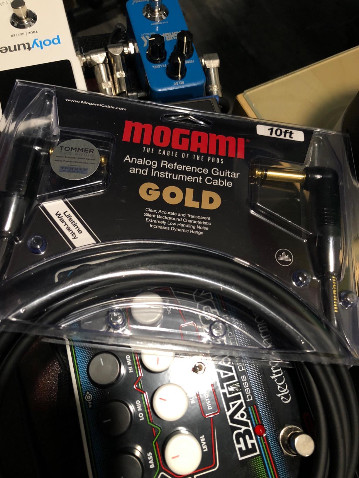 Mogami Gold Instrument RR Right Angle to Right Angle 06 Electric Guitar Instrument Cable 1/4 Inch TS to TS Electric Guitar Cable 6ft, Right Angle Connectors, OFC Core, Anti-Noise Pro Audio Quality customer photo 1