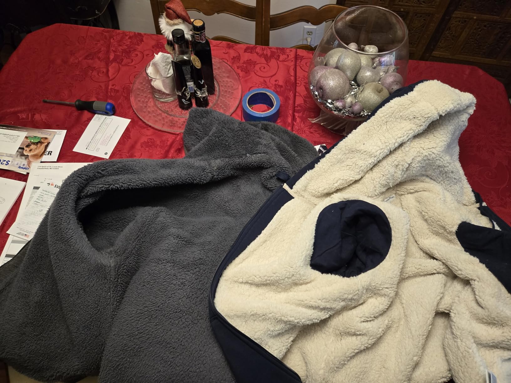 Amazon Essentials Men's Sherpa-Lined Full-Zip Fleece Hoodie Sweatshirt customer photo 1