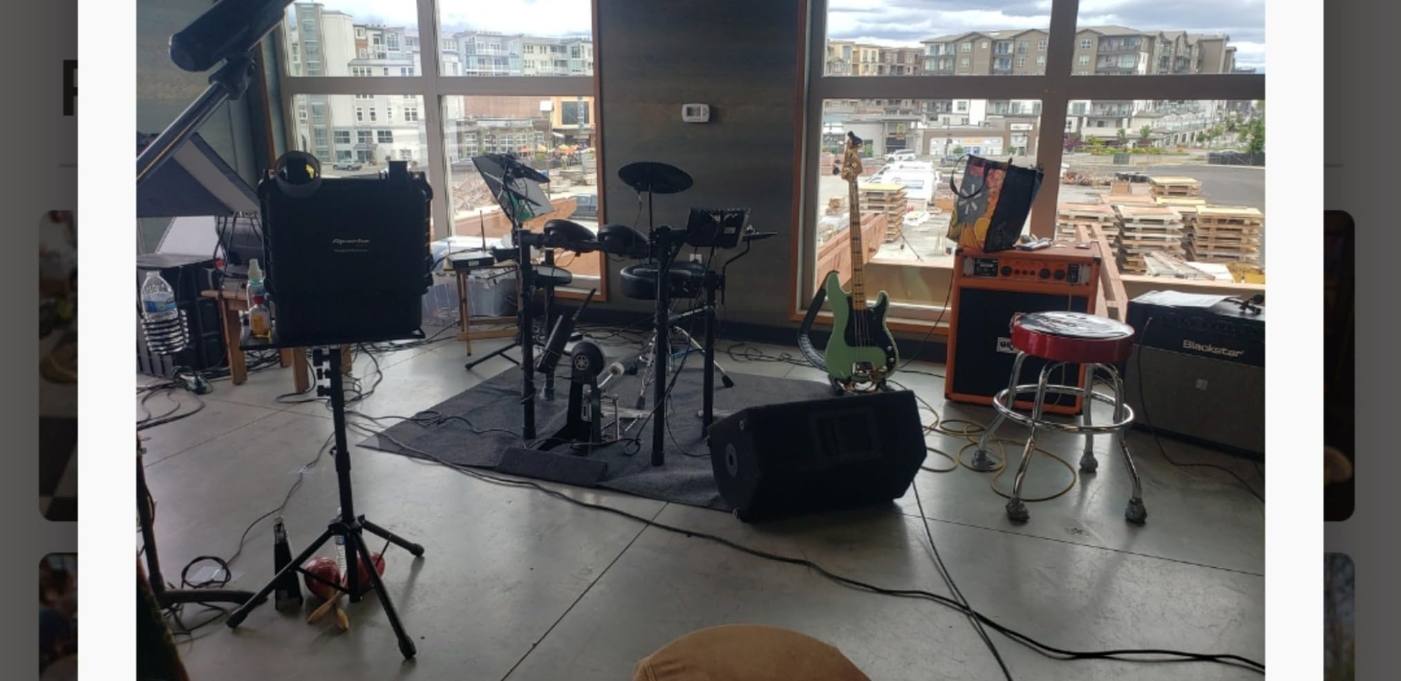 Yamaha DTX452K Electronic Drum Set with 400+ Premium Customizable Sounds, USB Audio/MIDI, Quiet Pads, Silent Kick Pedal and Smart Apps Included customer photo 1