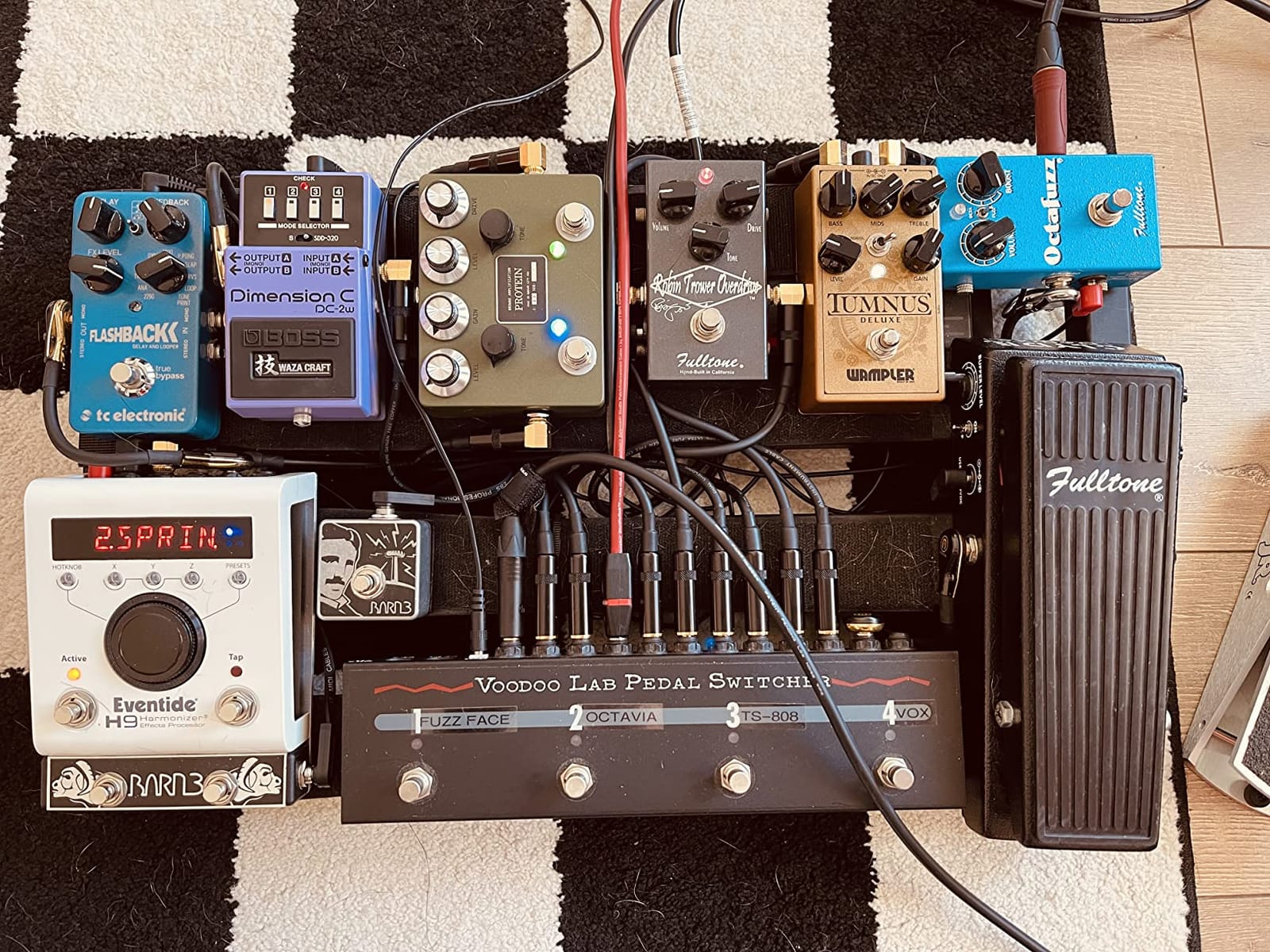 BOSS DC-2W WAZA Craft Dimension C Guitar Pedal customer photo 2