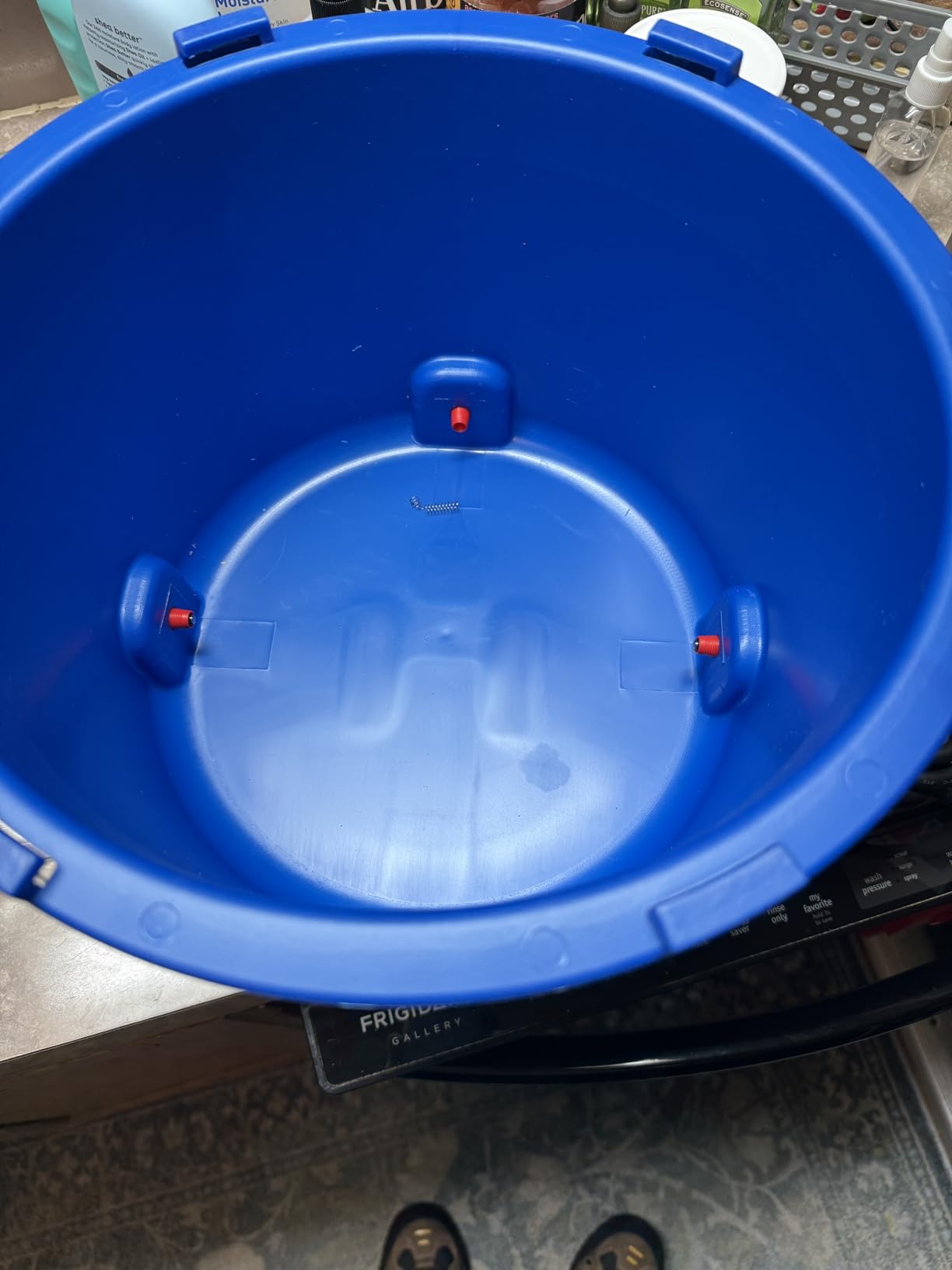 Premier 1 All-Season Heated Poultry Waterer for Chickens & Ducks – 3 Gallon customer photo 2