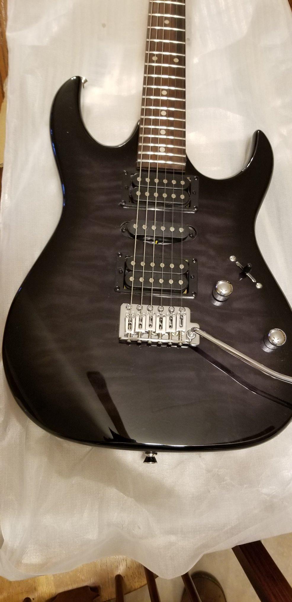 Ibanez Gio GRX70QA - Sunburst | Versatile electric guitar with HSH pickup configuration, poplar body, maple neck and floating tremolo customer photo 1