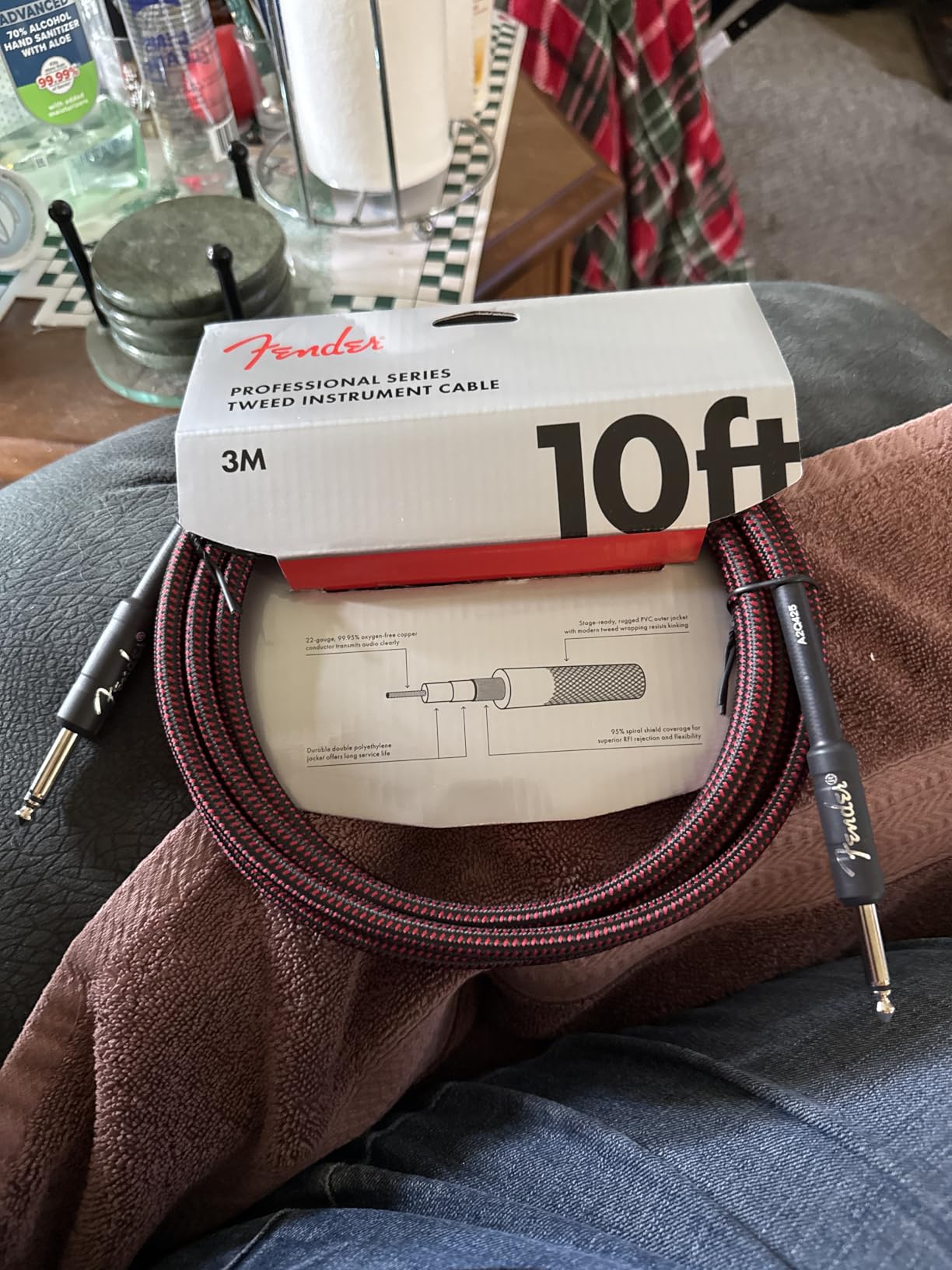 Fender Professional Series Tweed Instrument Cable, Guitar Cable, Guitar Accessories, Straight/Straight, Red, 10ft customer photo 1