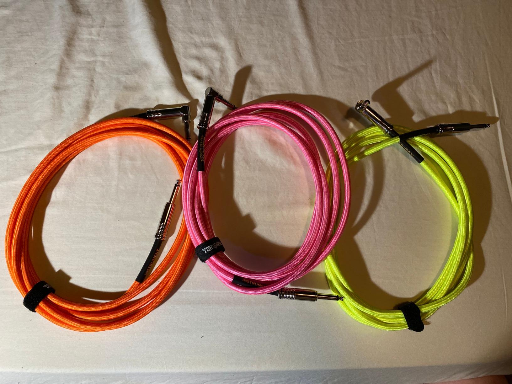 Ernie Ball Braided Instrument Cable, Straight/Angle, 10ft, Neon Pink (P06078) customer photo 2