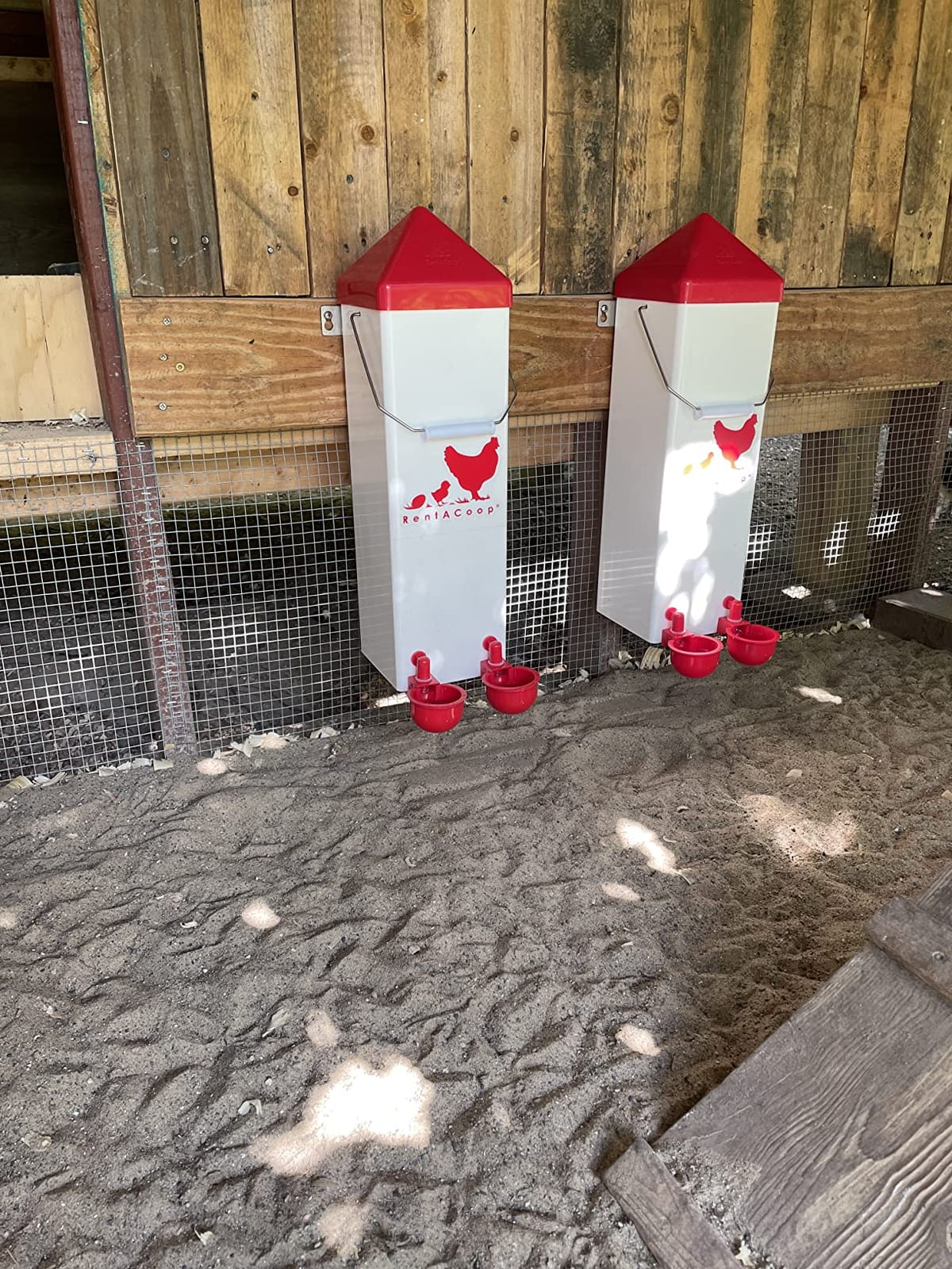 RentACoop 2 Gallon High Rise Chicken Waterer with Cups & Nipples customer photo 1